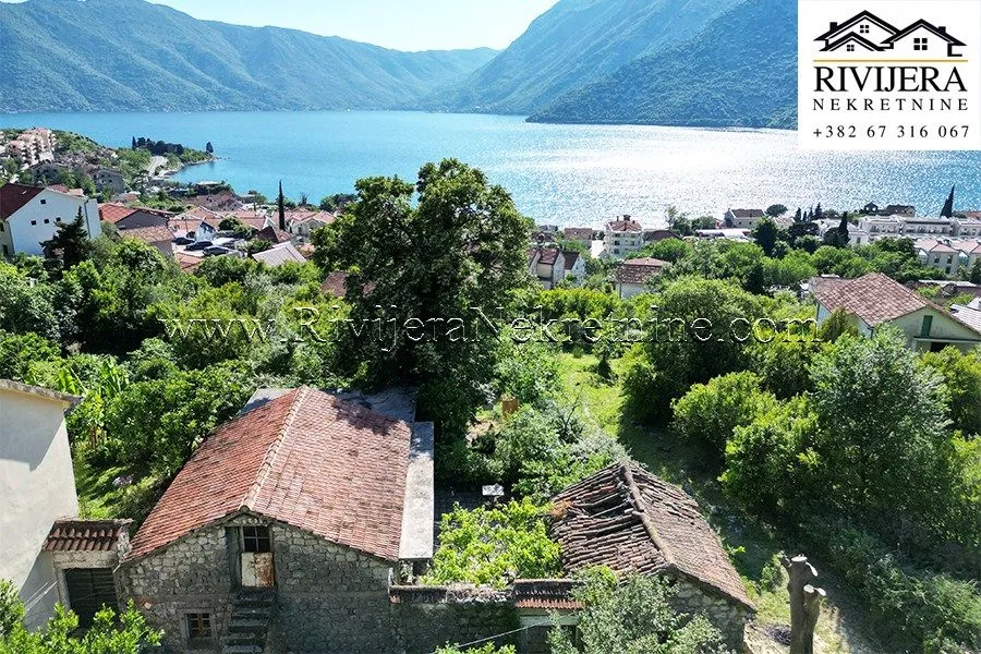 Sale, house, 92m², Risan, Kotor