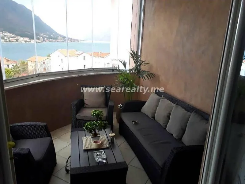 Prodaja, dvosoban stan, 71m², Kotor, Crna Gora