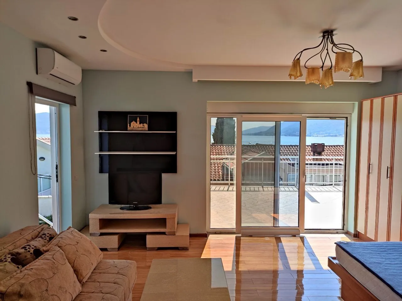Daily-rent, studio apartment, 33m², Donja Lastva, Tivat