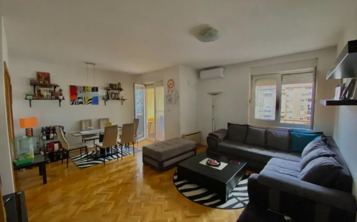 Prodaja, jednosoban stan, 56m², Stari Aerodrom, Podgorica