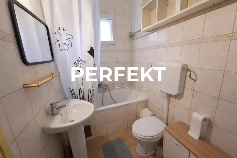 Prodaja, kuća, 180m², Centar, Pančevo