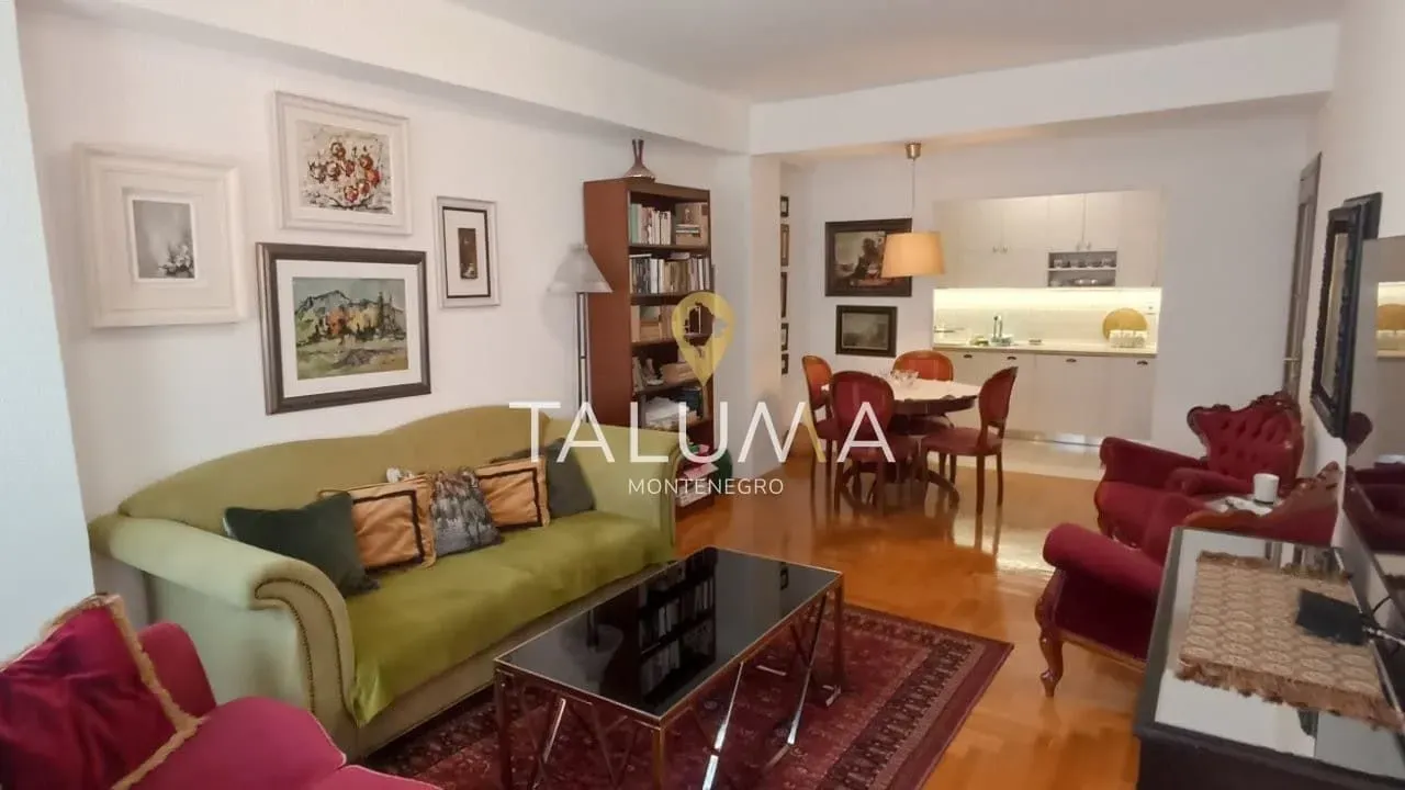 Sale, two bedroom apartment, 74m², City Kvart, Podgorica