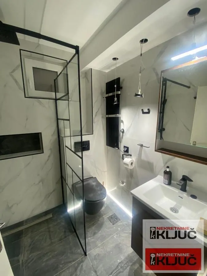 Sale, house, 154m², Beočin, Srbija
