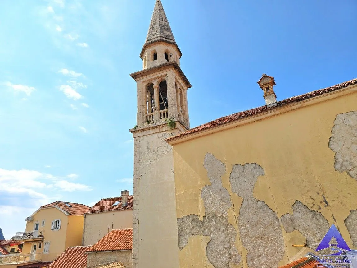Rent, three bedroom apartment, 124m², Stari Grad, Budva