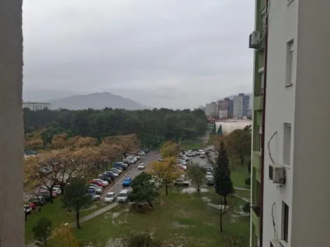 Prodaja, dvosoban stan, 77m², Blok 5, Podgorica - image 9