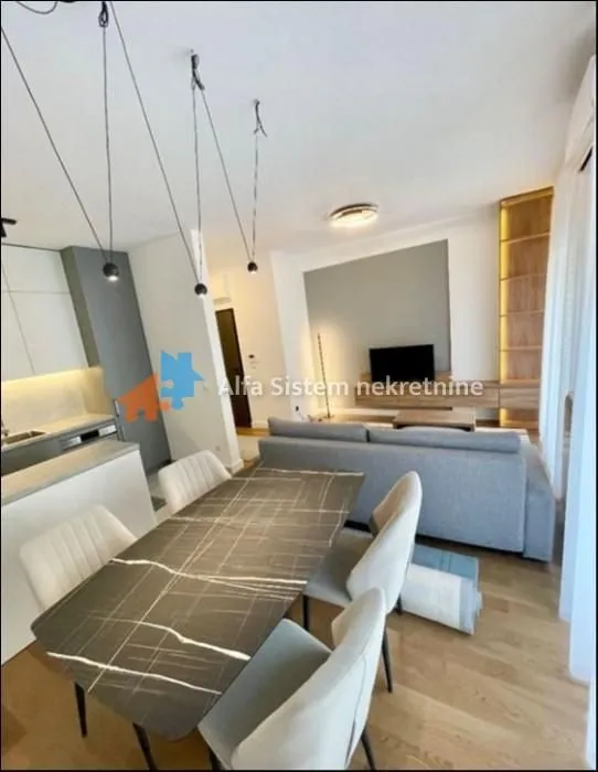 Rent, two bedroom apartment, 60m², Crveni Krst, Beograd