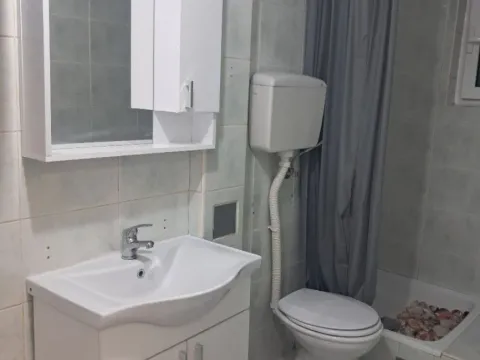 Izdavanje, poslovni prostor, 41m², Preko Morače, Podgorica - image 6