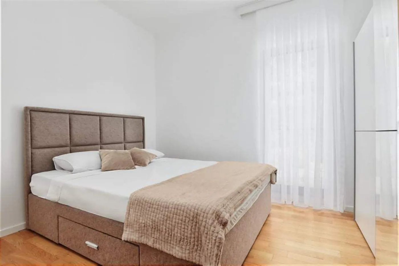 Sale, apartment, 74m², Dobrota, Kotor