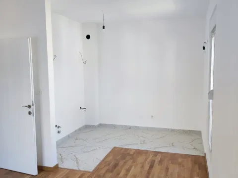 Izdavanje, jednosoban stan, 42m², Zagorič, Podgorica - image 2