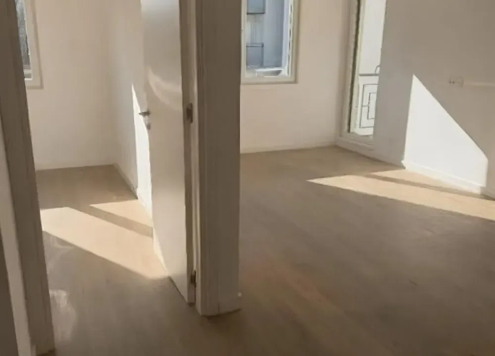 Prodaja, trosoban stan, 57m², Zemun Centar, Zemun Sve Podlokacije