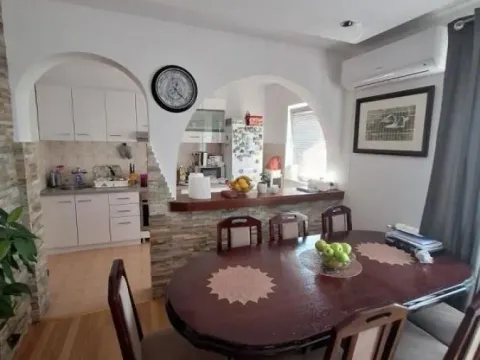 Sale, house, 229m², Sremčica, Beograd - image 4