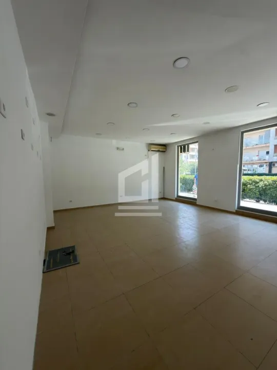 Rent, office space, 145m², City Kvart, Podgorica