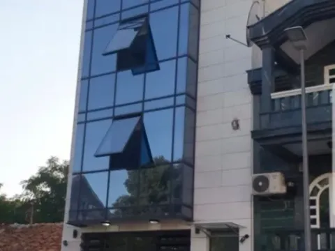 Prodaja, kuća, 600m², Centar, Podgorica - image 1