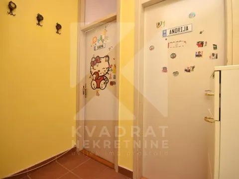 Izdavanje, dvosoban stan, 80m², Gintaš, Podgorica - image 13