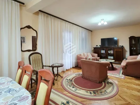 Rent, house, 120m², Zagorič, Podgorica - image 10