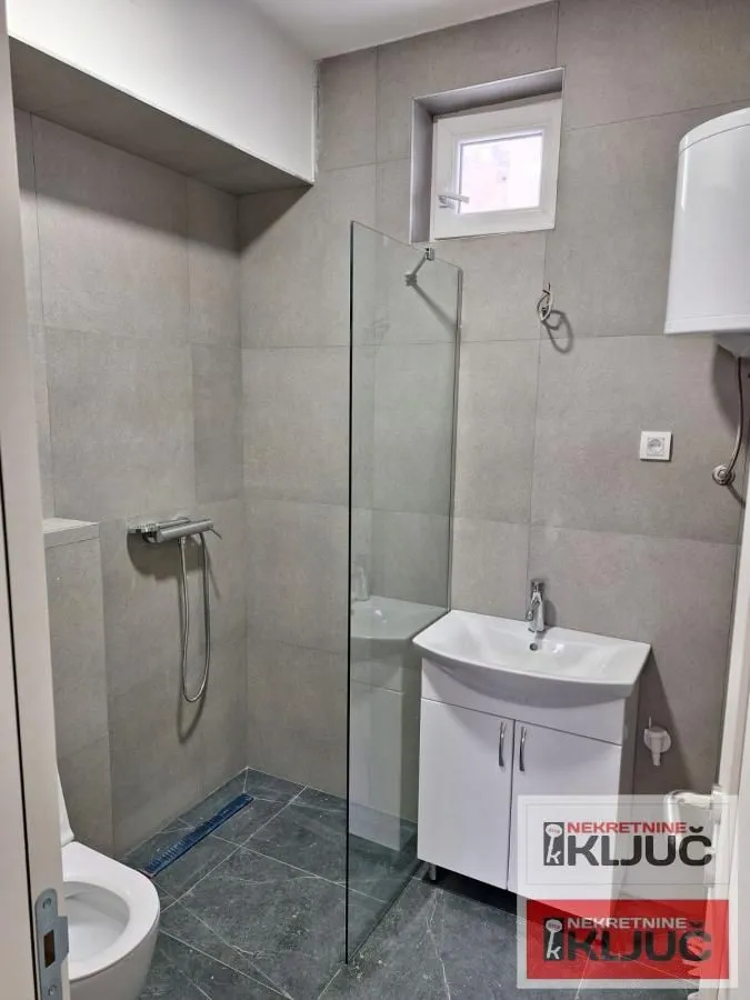 Prodaja, jednosoban stan, 33m², Klisa, Novi Sad Sve Podlokacije