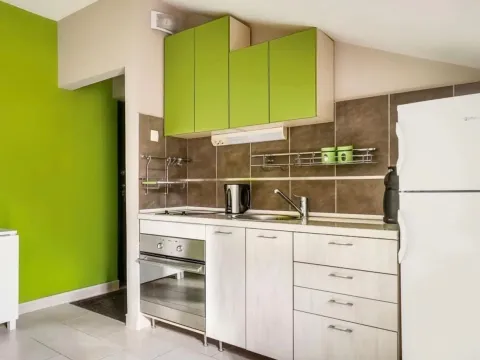 Izdavanje, jednosoban stan, 30m², Dobrota, Kotor - image 5