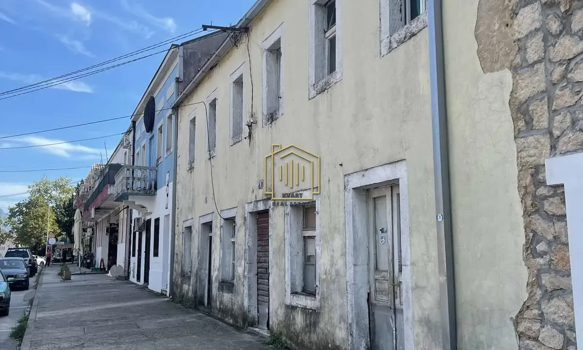 Sale, house, 300m², Danilovgrad, Crna Gora