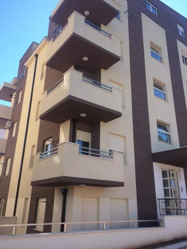 Izdavanje, trosoban stan, 30m², Zabjelo, Podgorica