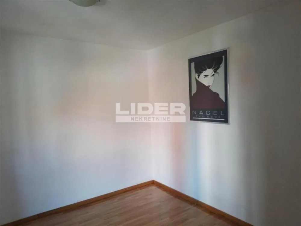 Sale, three bedroom apartment, 58m², Zvezdara Sve Podlokacije, Beograd
