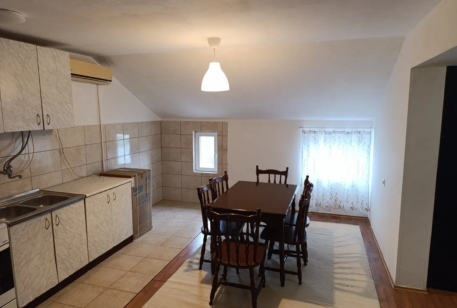 Rent, four bedroom apartment, 100m², Podi, Herceg Novi