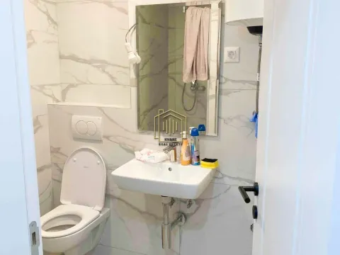 Izdavanje, jednosoban stan, 47m², Stari Aerodrom, Podgorica - image 5