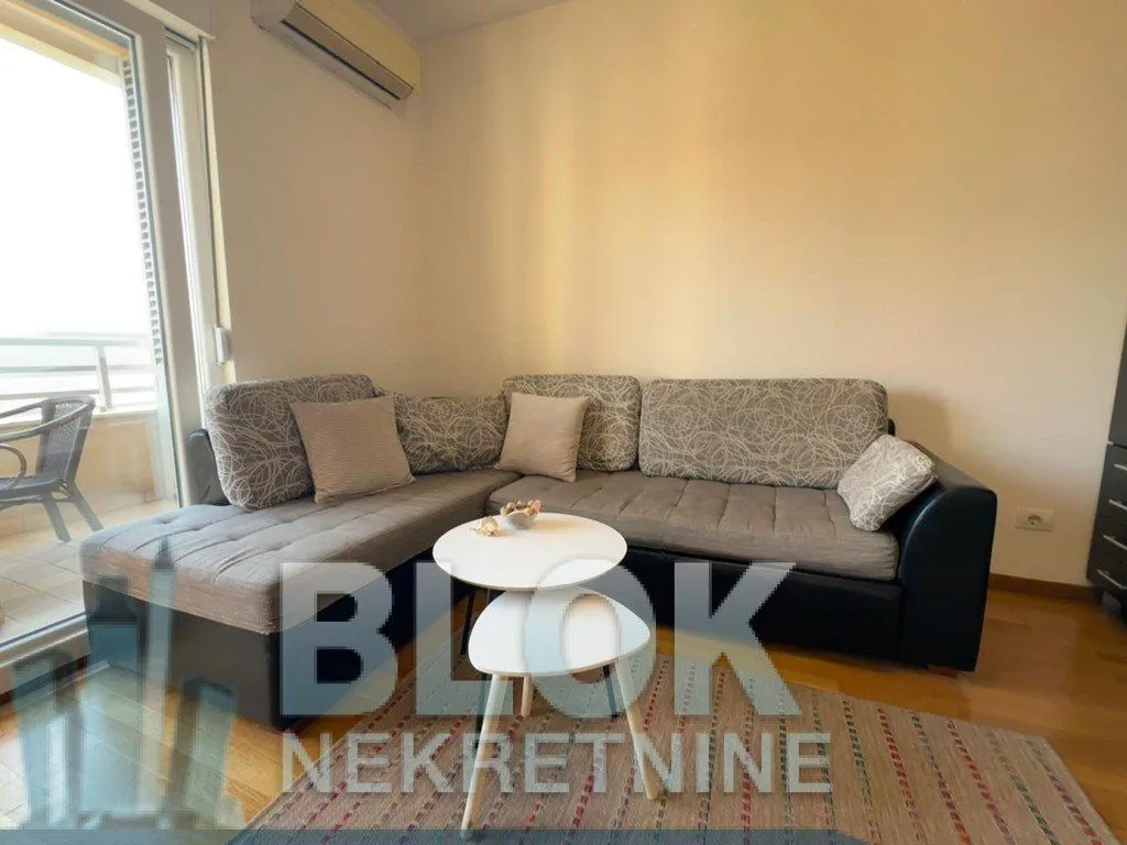 Izdavanje, garsonjera, 35m², City Kvart, Podgorica