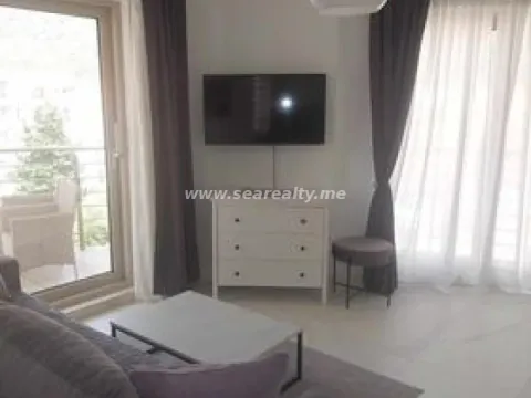 Rent, two bedroom apartment, 64m², Budva, Crna Gora - image 21