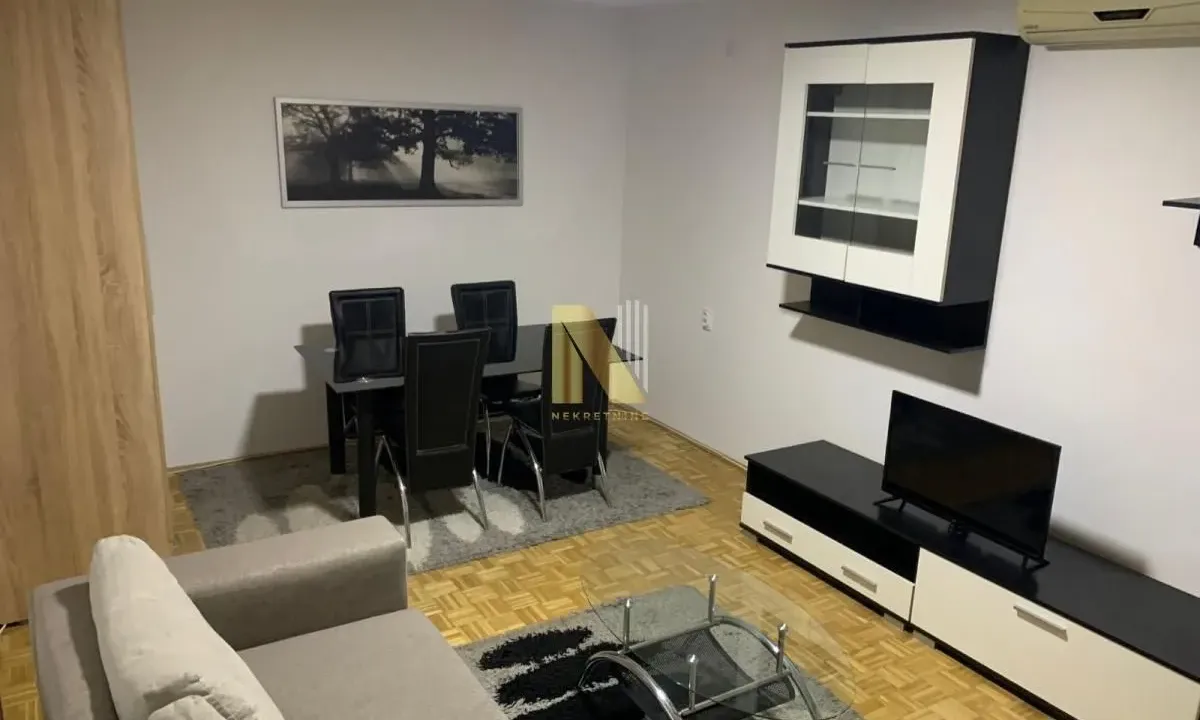 Izdavanje, dvosoban stan, 51m², Detelinara, Novi Sad Sve Podlokacije