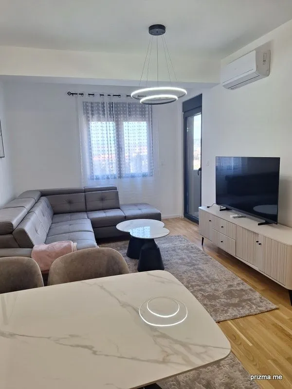 Rent, one bedroom apartment, 43m², Stari Aerodrom, Podgorica