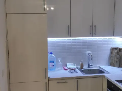 Izdavanje, jednosoban stan, 42m², Bečići, Budva - image 11