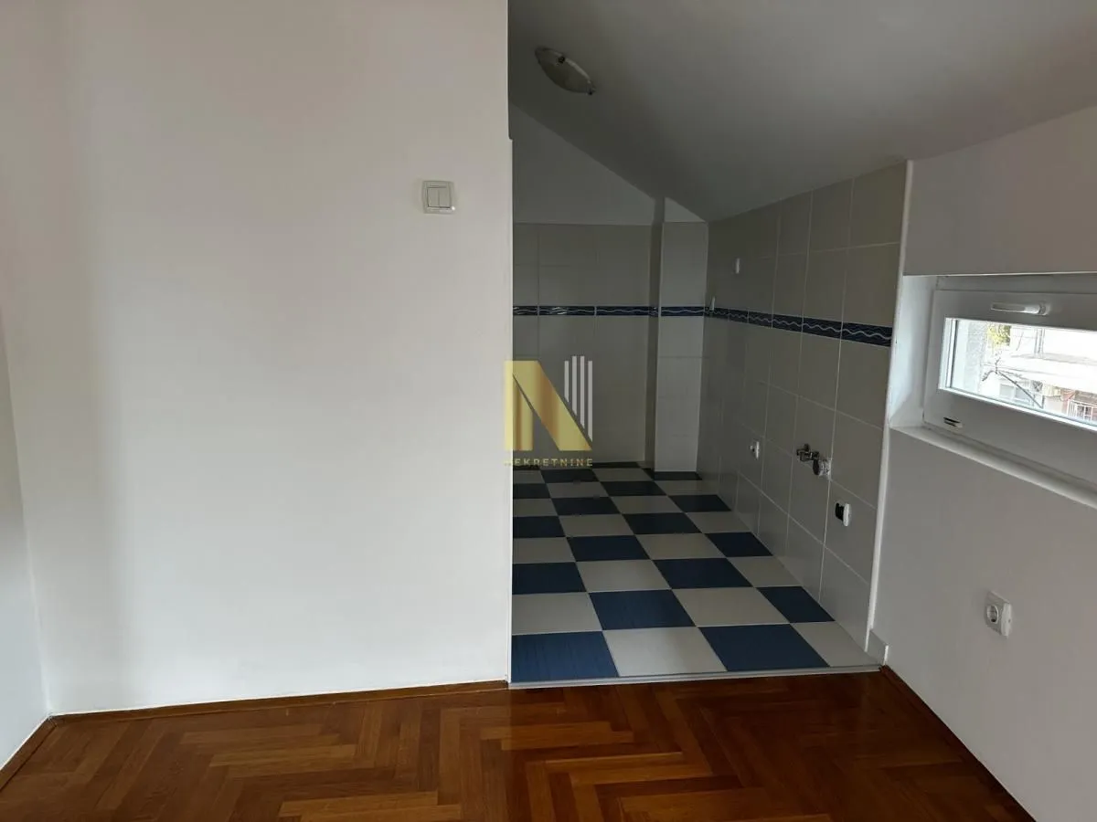 Rent, office space, 72m², Socijalno, Novi Sad Sve Podlokacije