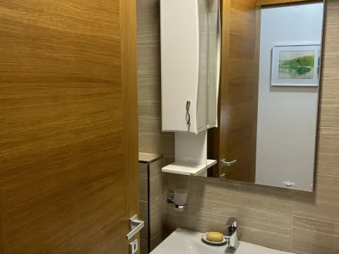 Izdavanje, dvosoban stan, 64m², City Kvart, Podgorica - image 11