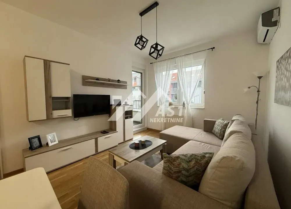 Rent, one bedroom apartment, 37m², Grbavica, Novi Sad Sve Podlokacije