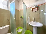 Prodaja, kuća, 233m², Tološi, Podgorica - image 8