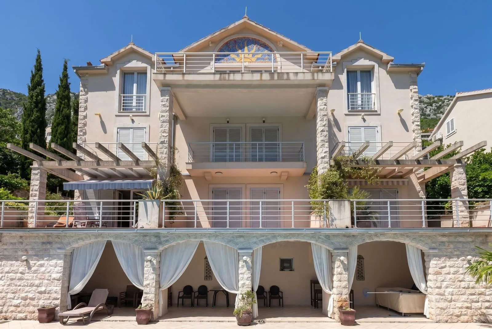 Prodaja, trosoban stan, 92m², Muo, Kotor