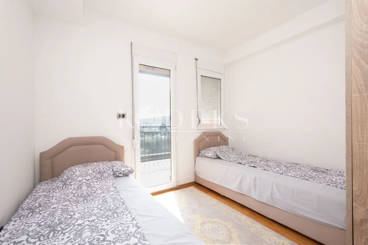 Rent, three bedroom apartment, 87m², 1 maj, Podgorica