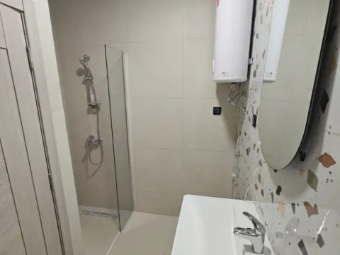 Izdavanje, jednosoban stan, 45m², Đenovići, Herceg Novi - image 3