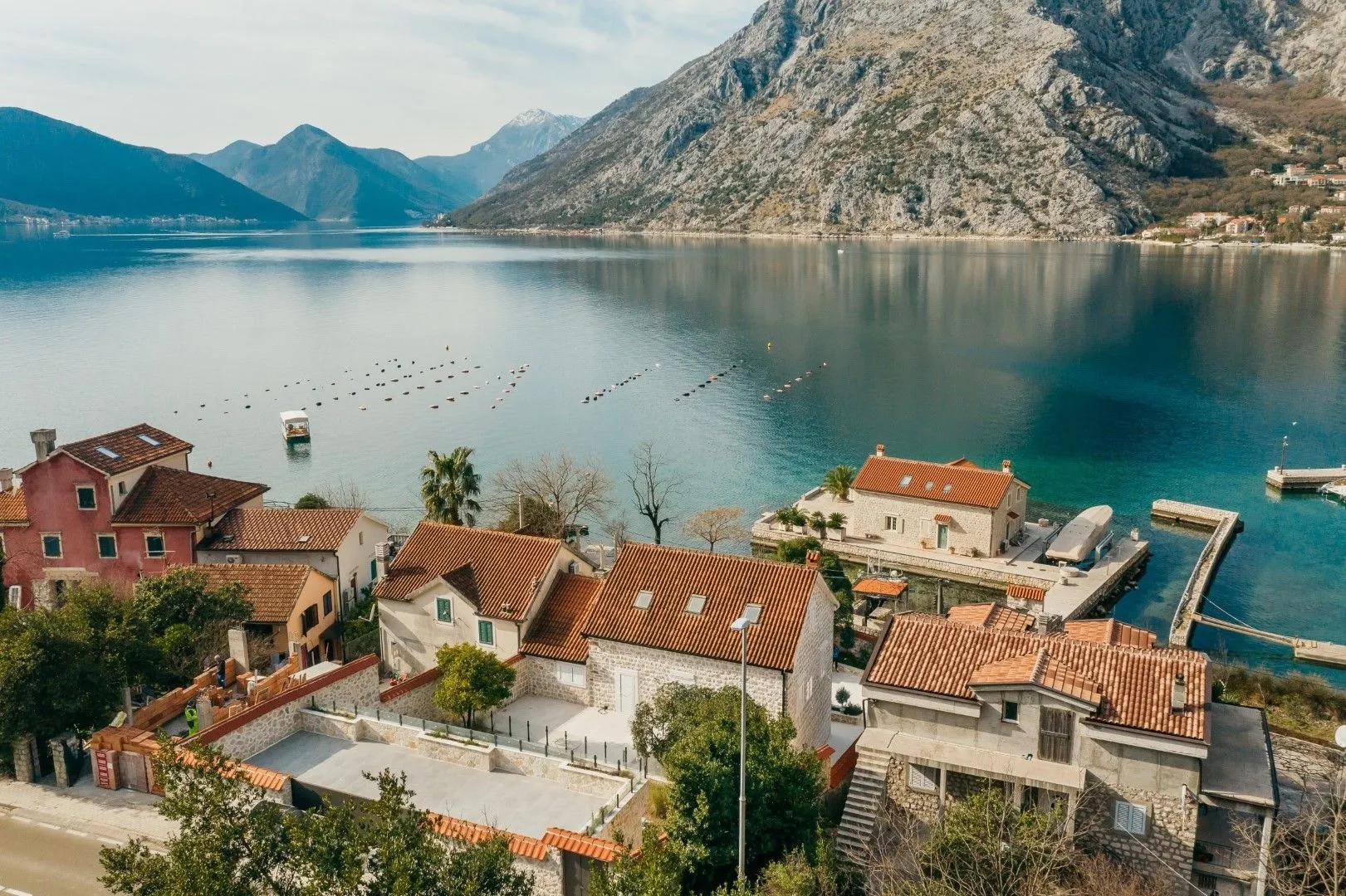 Prodaja, kuća, 380m², Ljuta, Kotor