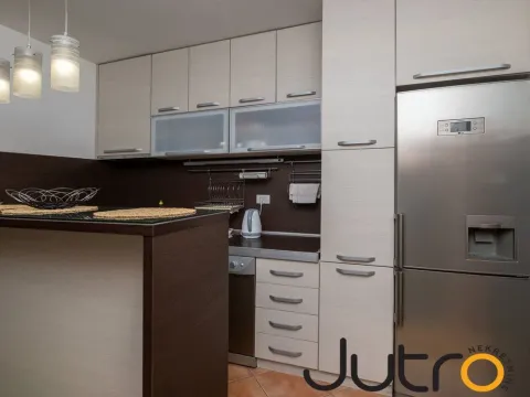 Rent, two bedroom apartment, 60m², City Kvart, Podgorica - image 2