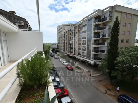 Rent, three bedroom apartment, 115m², Momišići, Podgorica - image 21