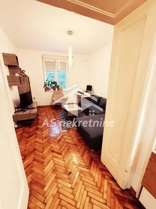 Rent, apartment, 68m², Kalenić Pijaca, Vračar Sve Podlokacije