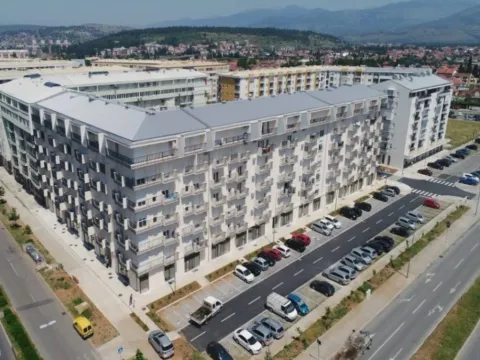 Prodaja, dvosoban stan, 72m², Stari Aerodrom, Podgorica - image 13