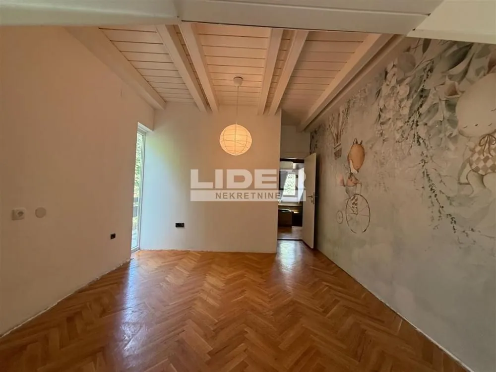 Izdavanje, kuća, 150m², Savski Venac, Beograd
