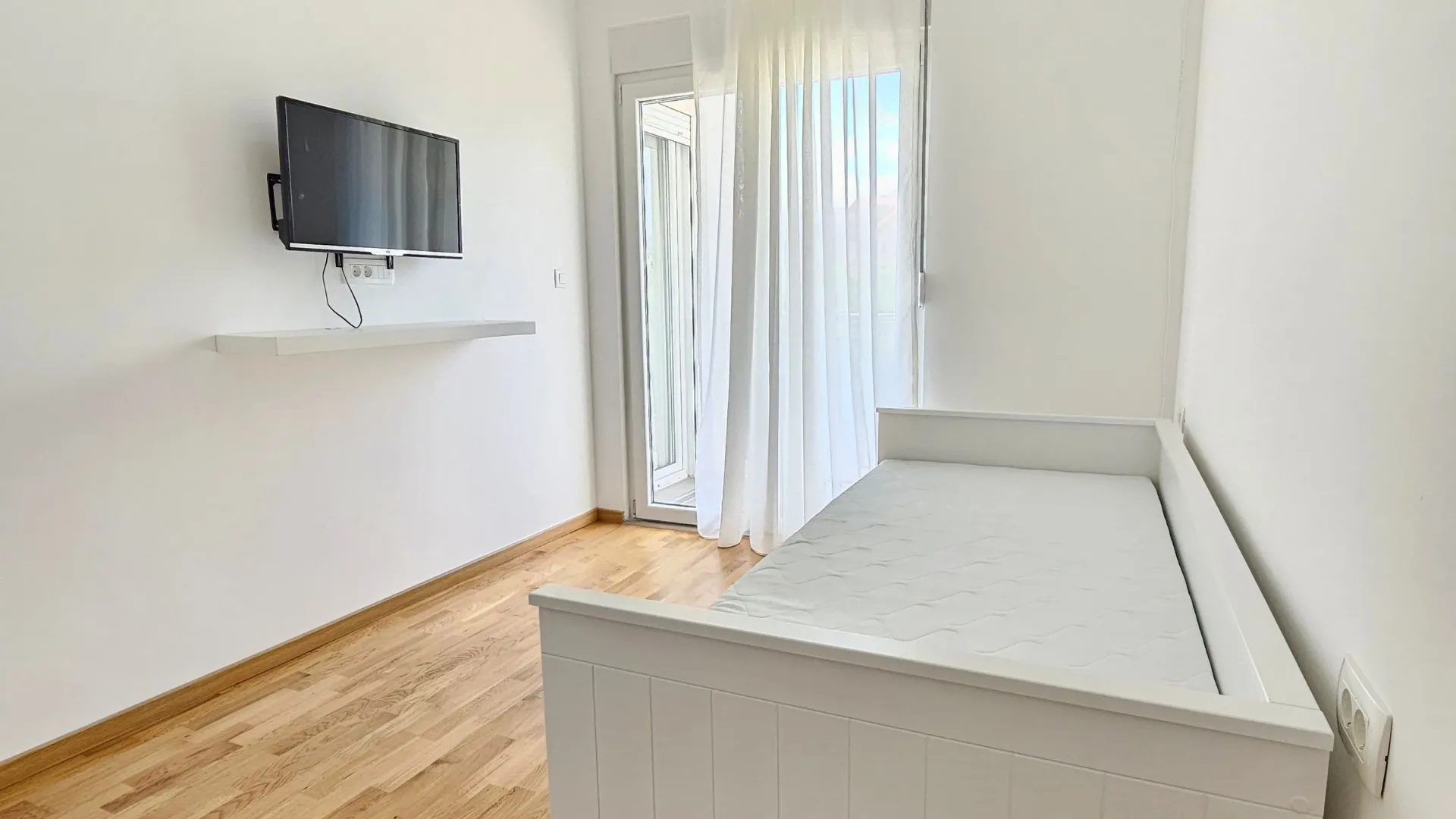 Rent, two bedroom apartment, 60m², Zagorič, Podgorica