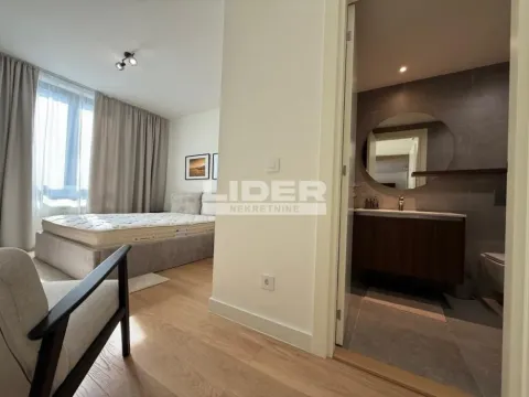 Izdavanje, trosoban stan, 86m², Savski Venac, Beograd - image 12
