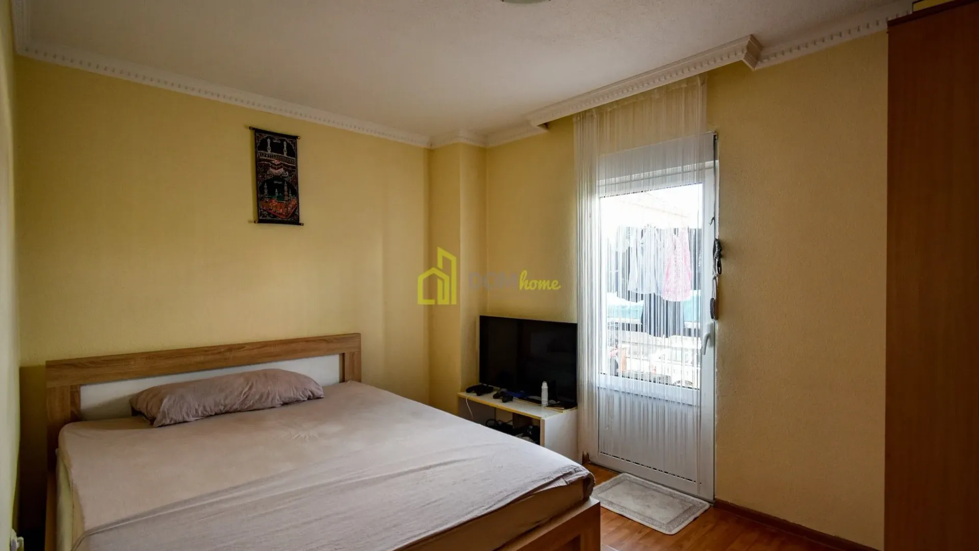 Sale, house, 303m², Konik, Podgorica