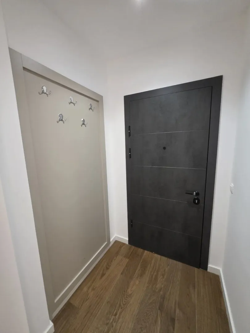 Rent, one bedroom apartment, 59m², Centar, Bar
