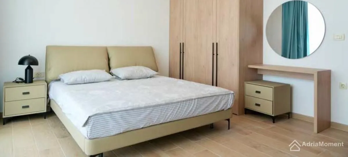 Sale, office space, 1800m², Lapčići, Budva