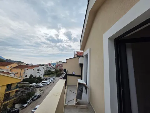 Sale, two bedroom apartment, 53m², Budva, Crna Gora - image 21